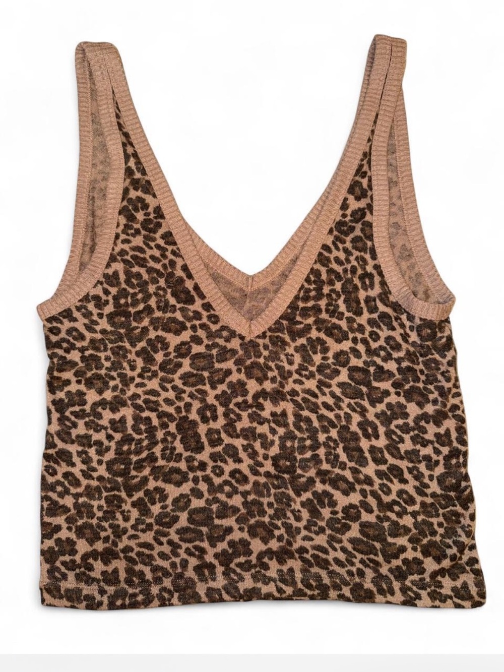 Abercrombie & Fitch Leopard Print V-Neck - Picture 3 of 3